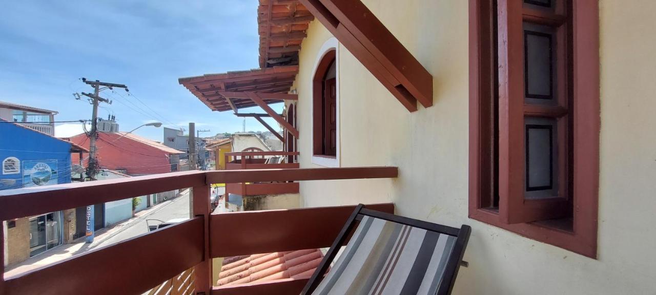 Quarto com 2 Camas de Solteiro e Varanda